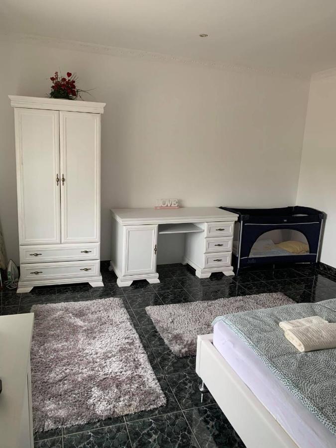 Magic Vendeghaz Lägenhet Abádszalók Exteriör bild
