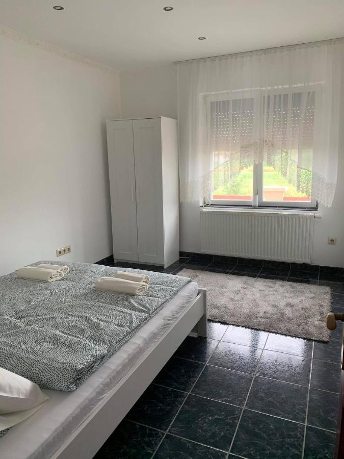 Magic Vendeghaz Lägenhet Abádszalók Exteriör bild